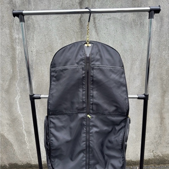 Coach leather garment bag ( MGM GRAND ) - Picture 7 of 10